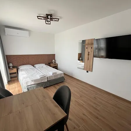 сирената Πανσιόν Σωζόπολη