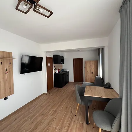 сирената Πανσιόν