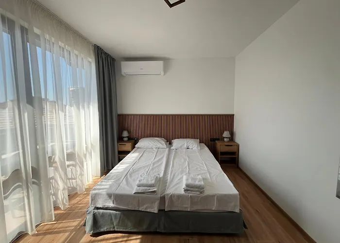 сирената Πανσιόν 4*