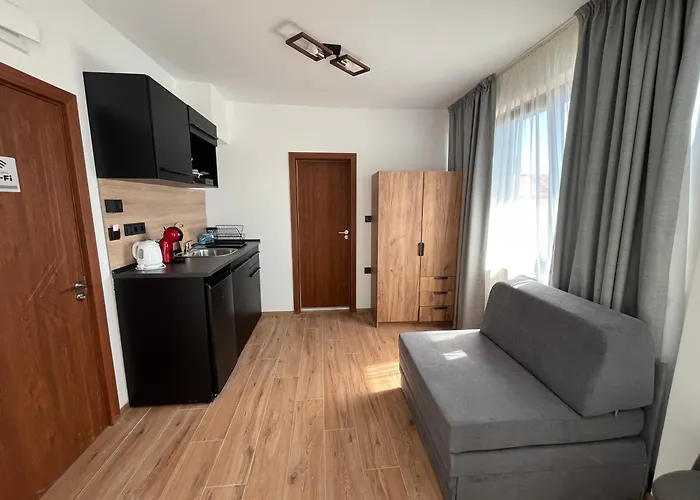 сирената Πανσιόν