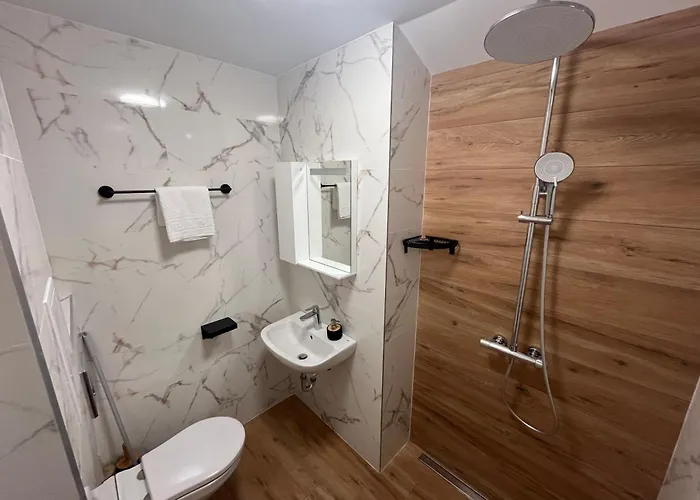 Πανσιόν сирената 4*